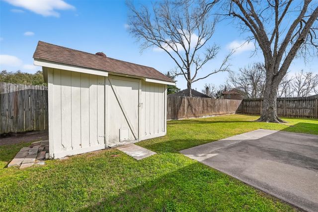 2709 Lee Circle, Rosenberg, TX 77471