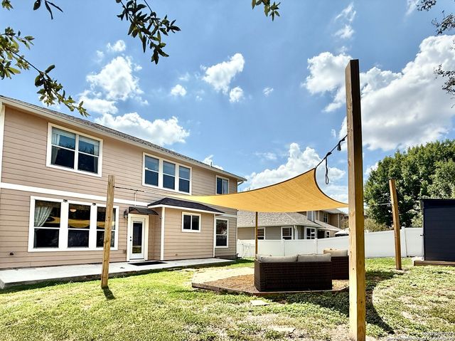 120 Brook Meadows, Cibolo, TX 78108