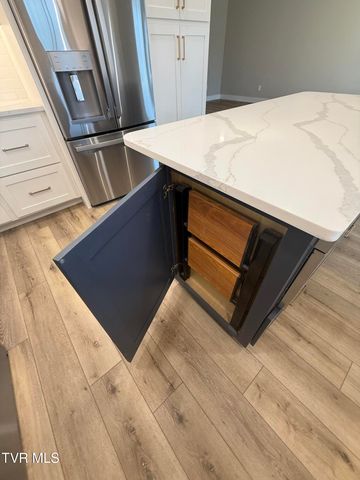 304 Monroe Drive, Bristol, TN 37620