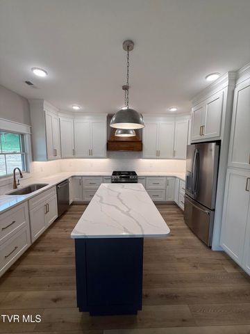 304 Monroe Drive, Bristol, TN 37620