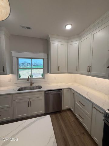 304 Monroe Drive, Bristol, TN 37620