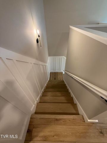 304 Monroe Drive, Bristol, TN 37620