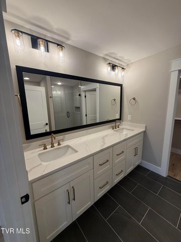 304 Monroe Drive, Bristol, TN 37620