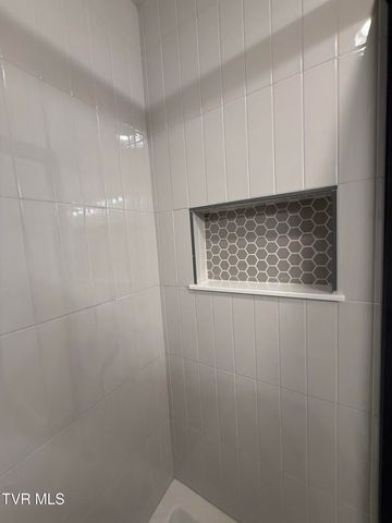 304 Monroe Drive, Bristol, TN 37620