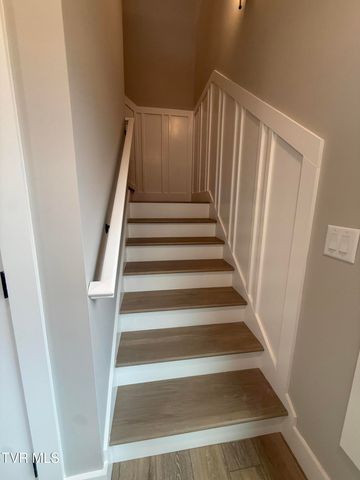 304 Monroe Drive, Bristol, TN 37620