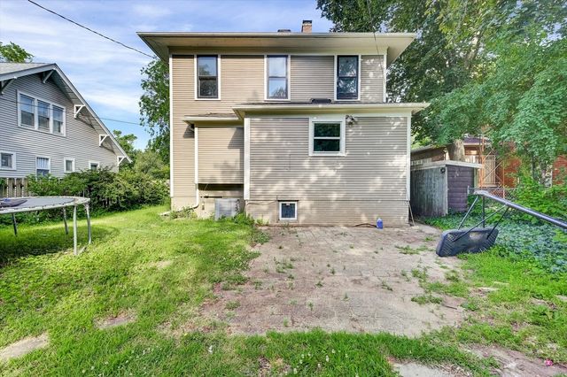 878 S Wildwood Avenue, Kankakee, IL 60901