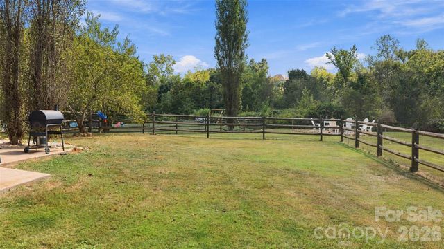 915 Rocky Meadows Lane, Concord, NC 28025