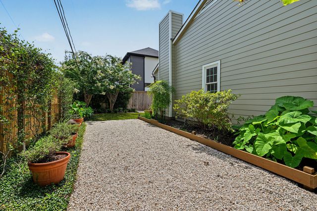 3514 Corondo Court, West University Place, TX 77005