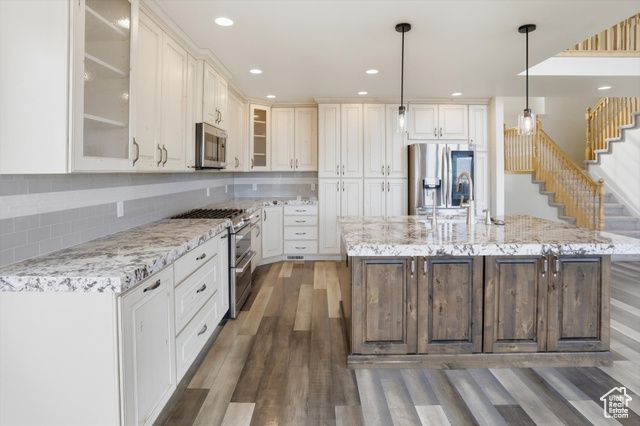 2262 S MAVERICK RD, Saratoga Springs, UT 84045