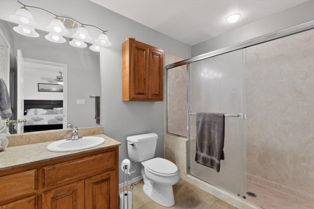 4736 Spanish Sun Avenue NE, Albuquerque, NM 87110