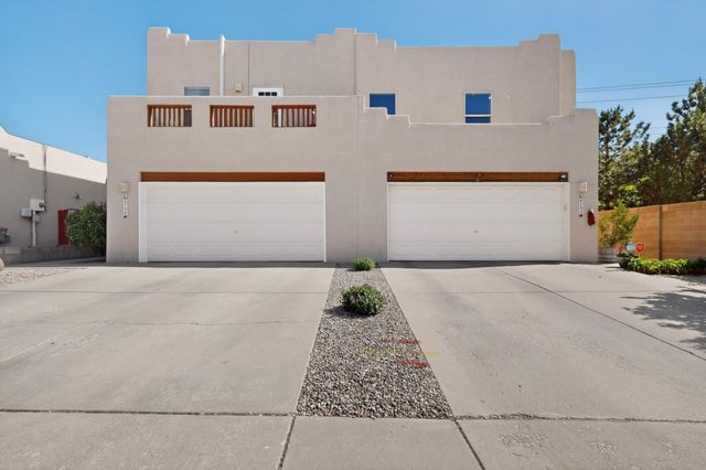 4736 Spanish Sun Avenue NE, Albuquerque, NM 87110