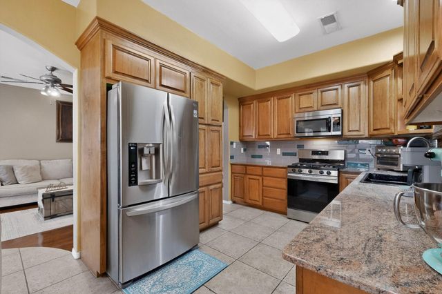 4736 Spanish Sun Avenue NE, Albuquerque, NM 87110