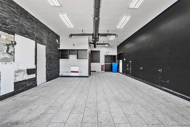 2028 N Telegraph Road, Dearborn, MI 48128