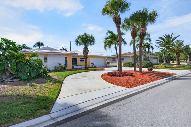 104 22ND STREET, Belleair Beach, FL 33786