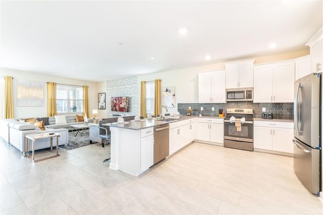 8888 CABOT CLIFFS DRIVE, Davenport, FL 33896