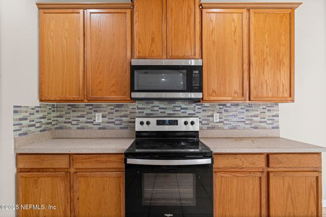 402 HEARTHSIDE Court, Orange Park, FL 32065