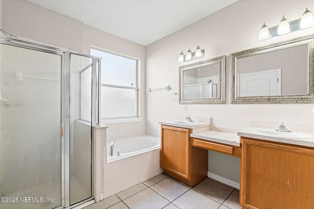 402 HEARTHSIDE Court, Orange Park, FL 32065