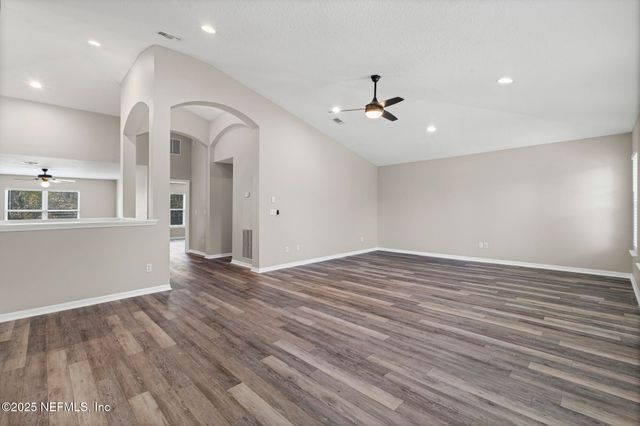 402 HEARTHSIDE Court, Orange Park, FL 32065