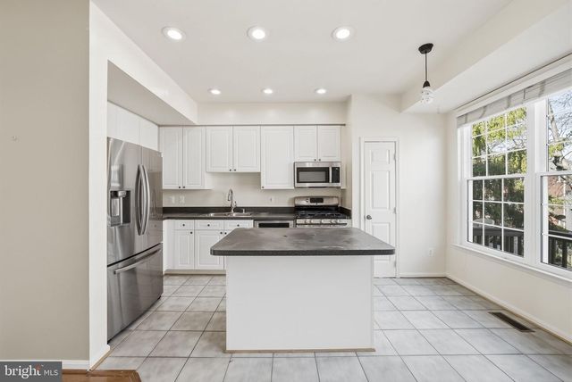 3605 12TH ST S, Arlington, VA 22204