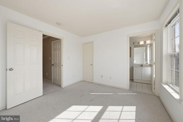 3605 12TH ST S, Arlington, VA 22204