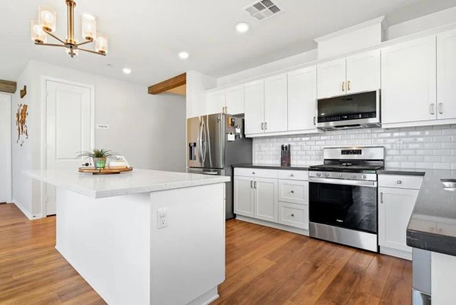 2409 Tulip Dr, Perris, CA 92570