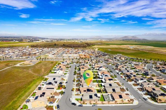 2409 Tulip Dr, Perris, CA 92570