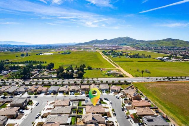 2409 Tulip Dr, Perris, CA 92570