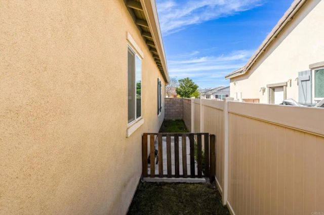 2409 Tulip Dr, Perris, CA 92570