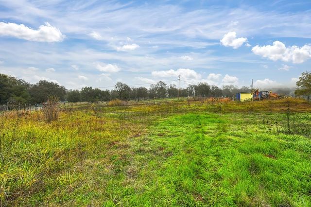 12156 Scott Grant Rd, Marysville, CA 95901