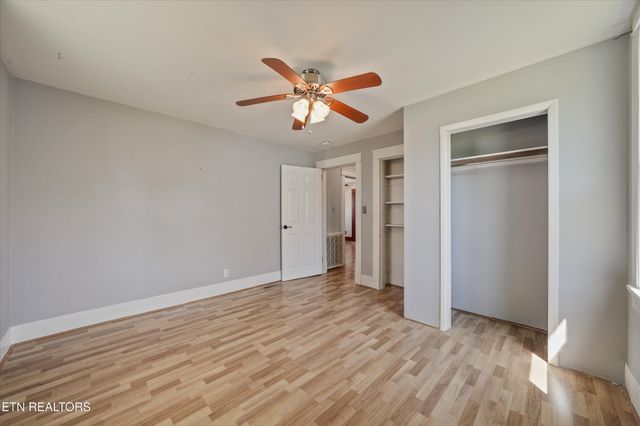 1735 Nickerson Ave, Knoxville, TN 37917