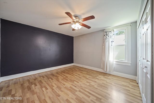 1735 Nickerson Ave, Knoxville, TN 37917