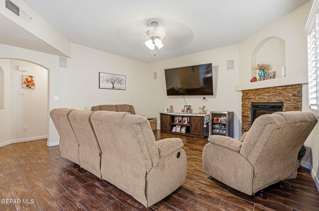 3612 TIERRA CALIDA Drive, El Paso, TX 79938