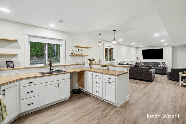 2848 Farr Road, Fruitport Twp, MI 49415