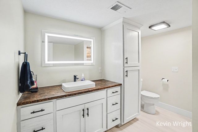 2848 Farr Road, Fruitport Twp, MI 49415