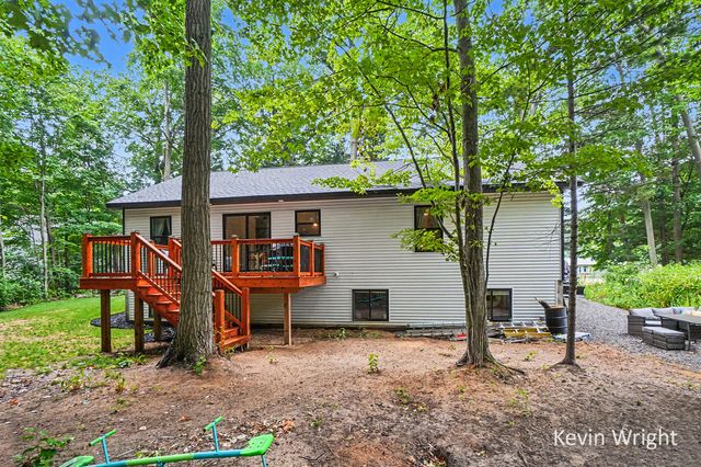 2848 Farr Road, Fruitport Twp, MI 49415