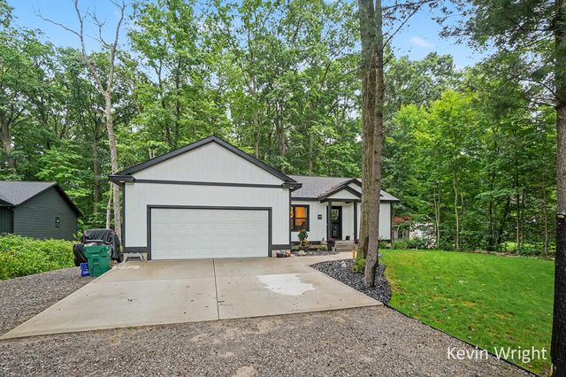 2848 Farr Road, Fruitport Twp, MI 49415