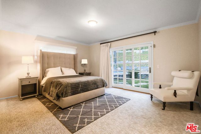 3690 Crownridge Drive, Sherman Oaks, CA 91403