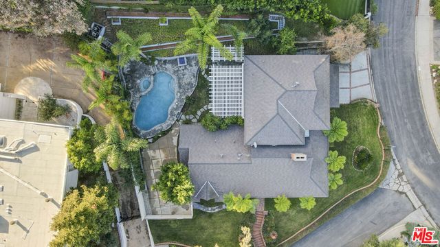3690 Crownridge Drive, Sherman Oaks, CA 91403