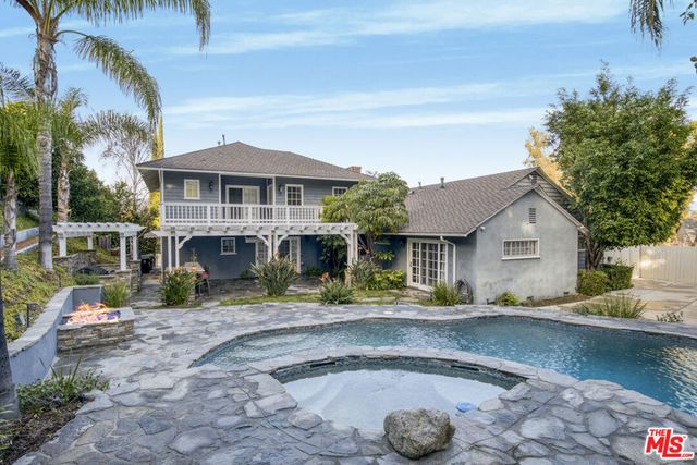 3690 Crownridge Drive, Sherman Oaks, CA 91403