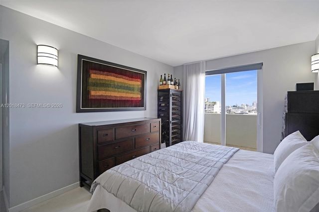 1621 Bay Rd PH1, Miami Beach, FL 33139