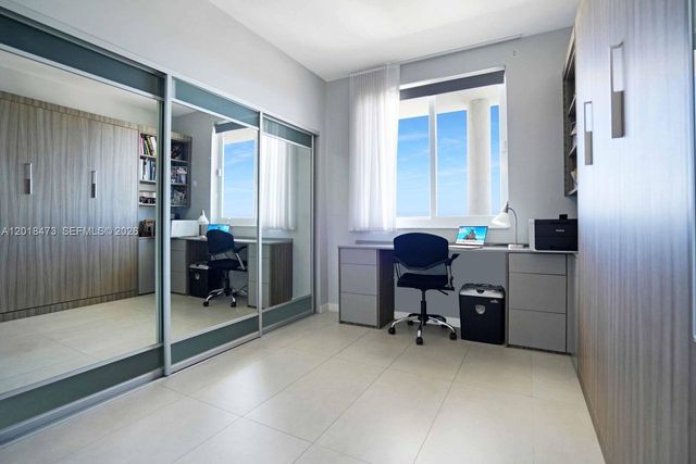 1621 Bay Rd PH1, Miami Beach, FL 33139