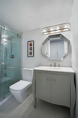 1621 Bay Rd PH1, Miami Beach, FL 33139