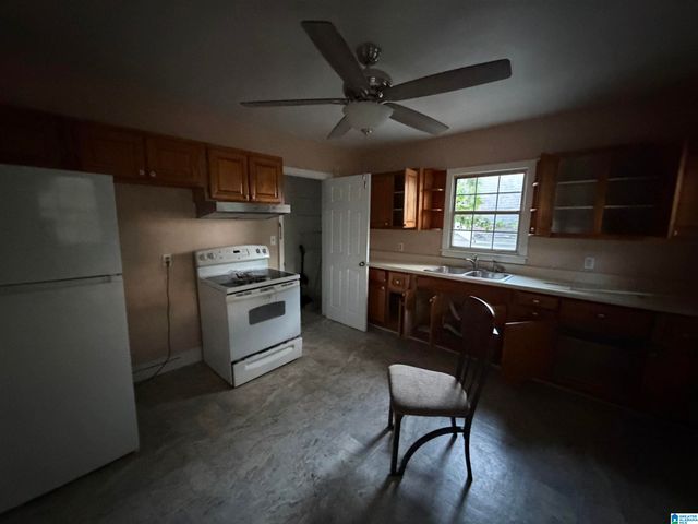 1421 42ND STREET, Birmingham, AL 35208