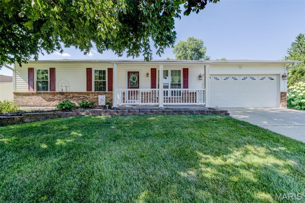 3017 Valley Vista Drive, St Peters, MO 63376