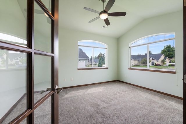7604 N E St, Spokane, WA 99208
