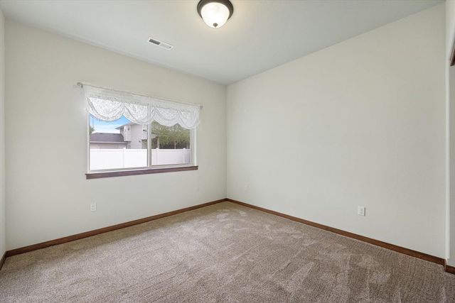 7604 N E St, Spokane, WA 99208