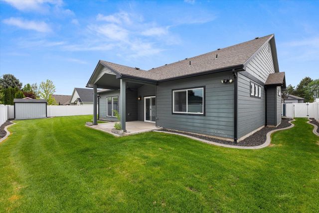 7604 N E St, Spokane, WA 99208