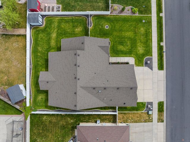 7604 N E St, Spokane, WA 99208