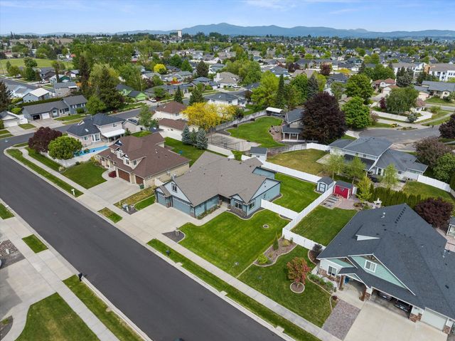 7604 N E St, Spokane, WA 99208