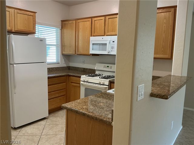 2105 Bay Thrush Way, North Las Vegas, NV 89084